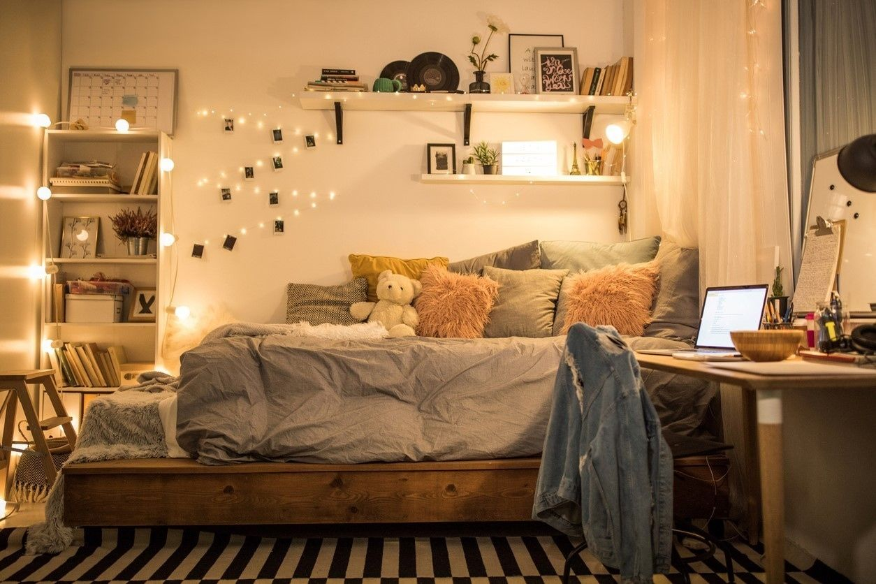 Top 10+ ý tưởng setup phòng ngủ chill đẹp, tiện nghi và hiện đại